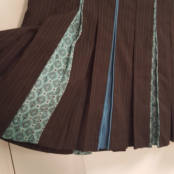 ATL Studio Brown Blue Pinstripe Pleated Skirt - Picture 1 of 5